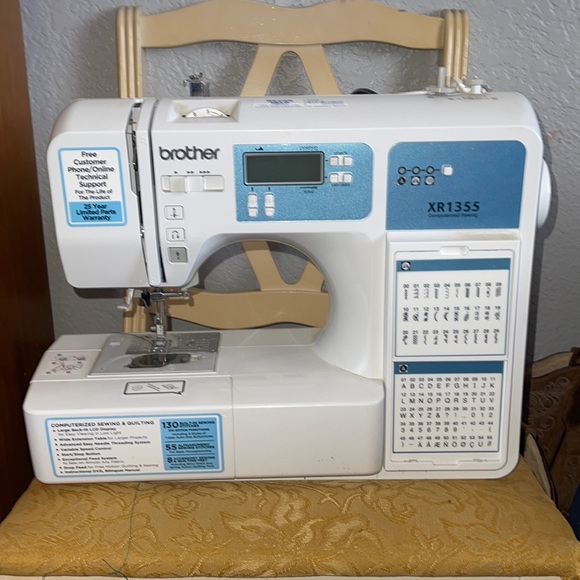 Sewing Machine - Picture 1 of 4